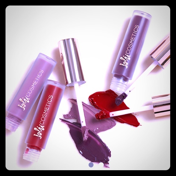 Lipstick 💄 - Picture 1 of 3